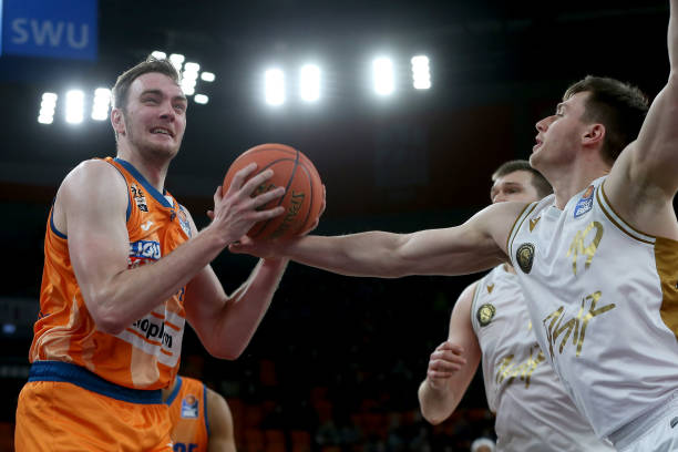 在姚明辞去 在姚明辞去